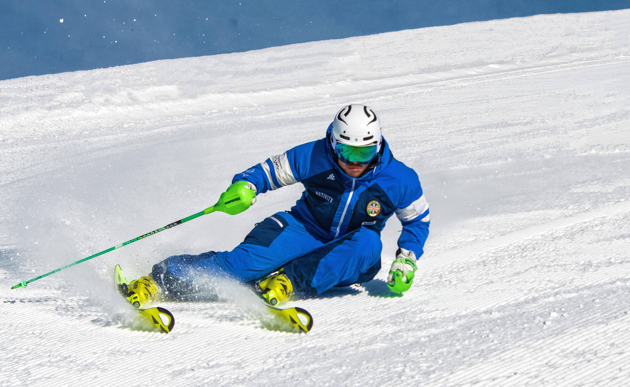 Italian ski instructor - Seceda Val Gardena Slalom turn 